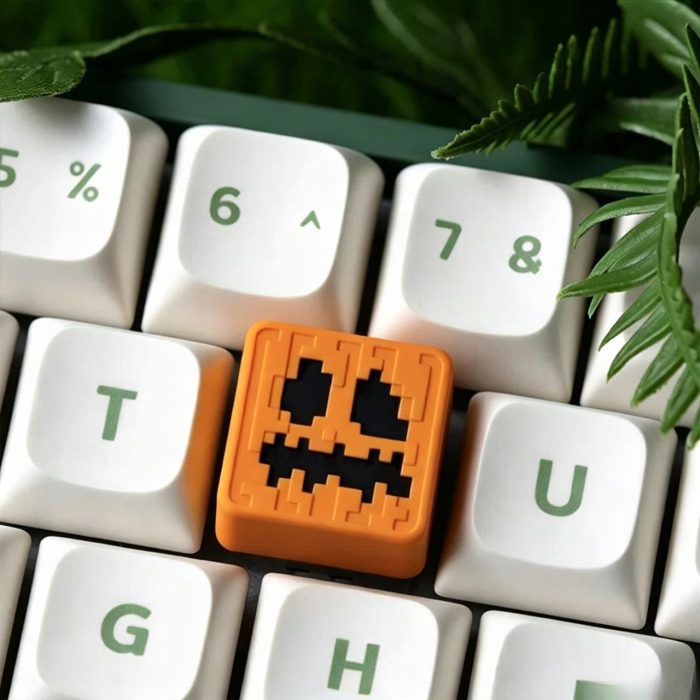 3D Sculpted Minecraft Themed Artisan Keycap, Handmade Game Block Character Keycap Compatible With All MX Mechanical Keyboard Switches, Ideal For ESC R4 Position - Image 6