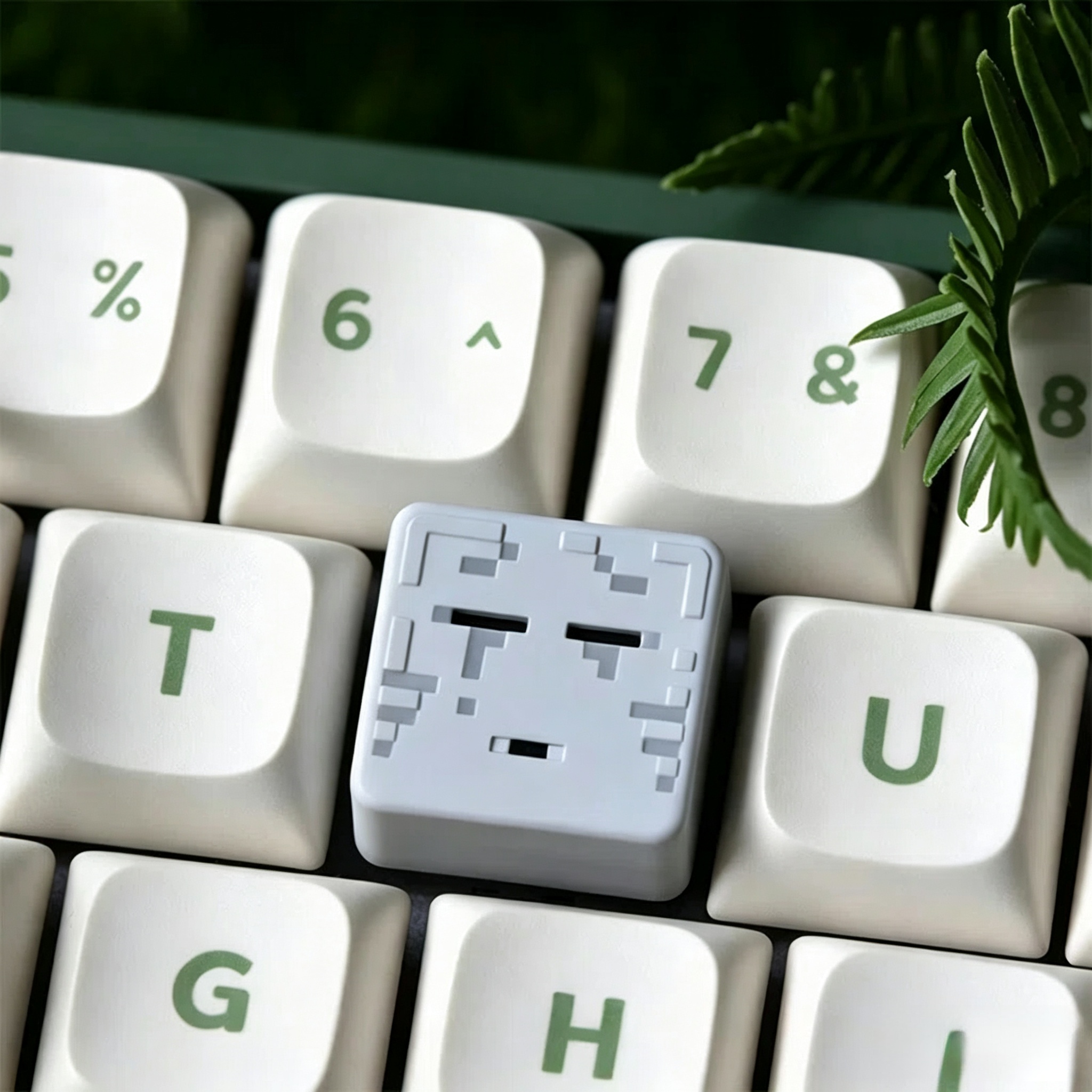 3D Sculpted Minecraft Themed Artisan Keycap, Handmade Game Block Character Keycap Compatible With All MX Mechanical Keyboard Switches, Ideal For ESC R4 Position - Image 7