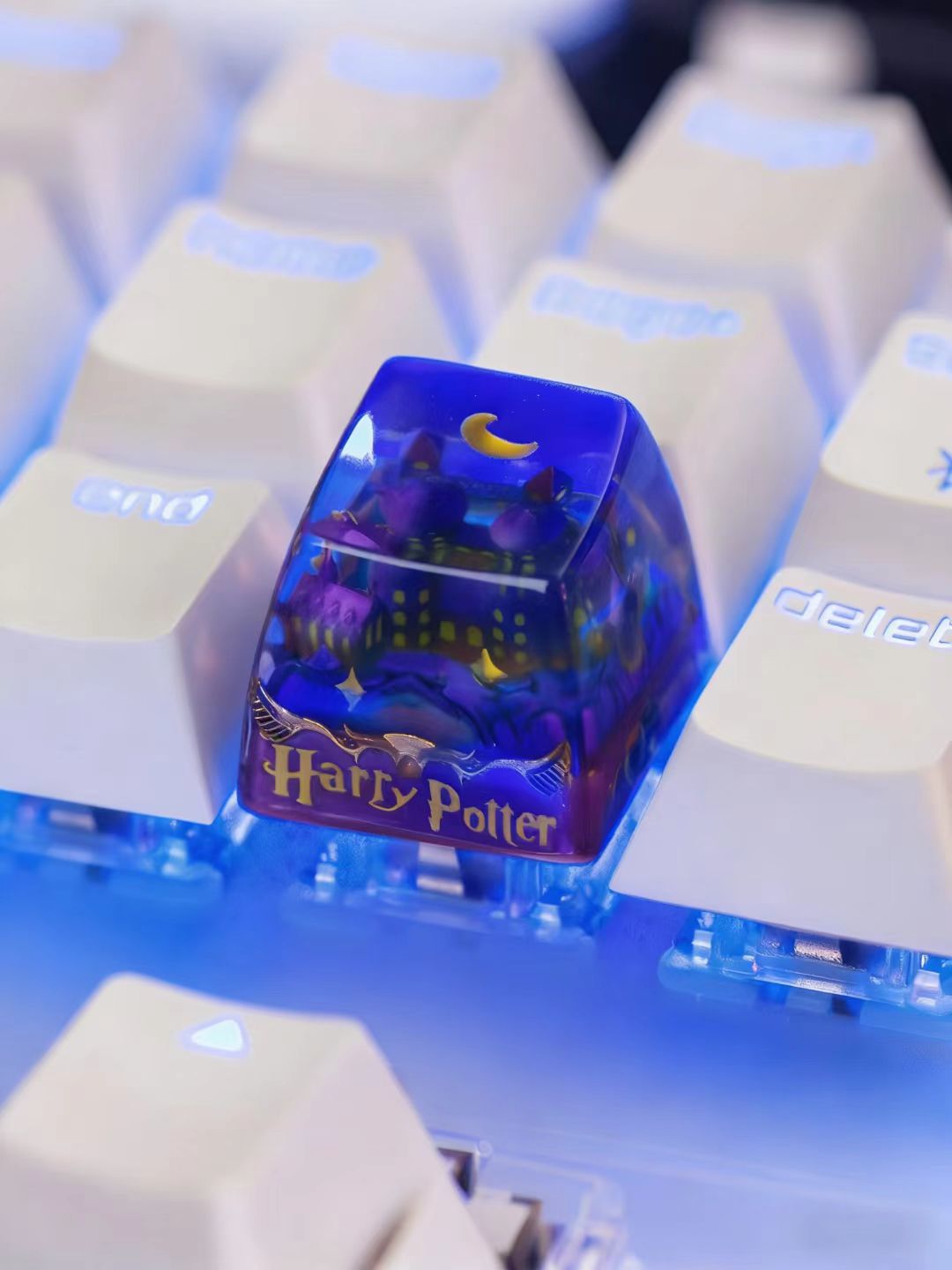 Transparent Resin Artisan Keycap, Hogwarts Castle Harry Potter Handmade Keycap Compatible with All MX Mechanical Keyboard Switches - Image 5