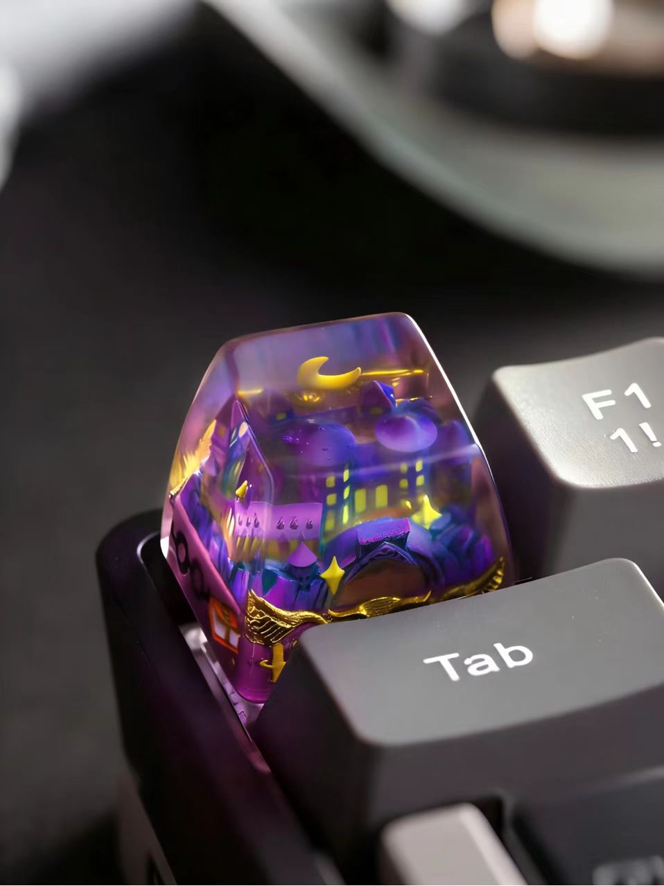 Transparent Resin Artisan Keycap, Hogwarts Castle Harry Potter Handmade Keycap Compatible with All MX Mechanical Keyboard Switches - Image 3