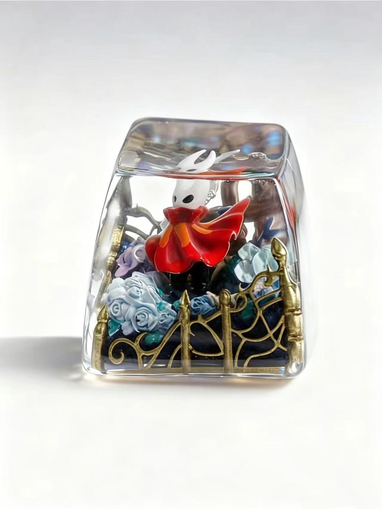 Transparent Resin Artisan Keycap, Hornet Hollow Knight Silksong Handmade Diorama Keycap Compatible with All MX Mechanical Keyboard Switches - Image 5