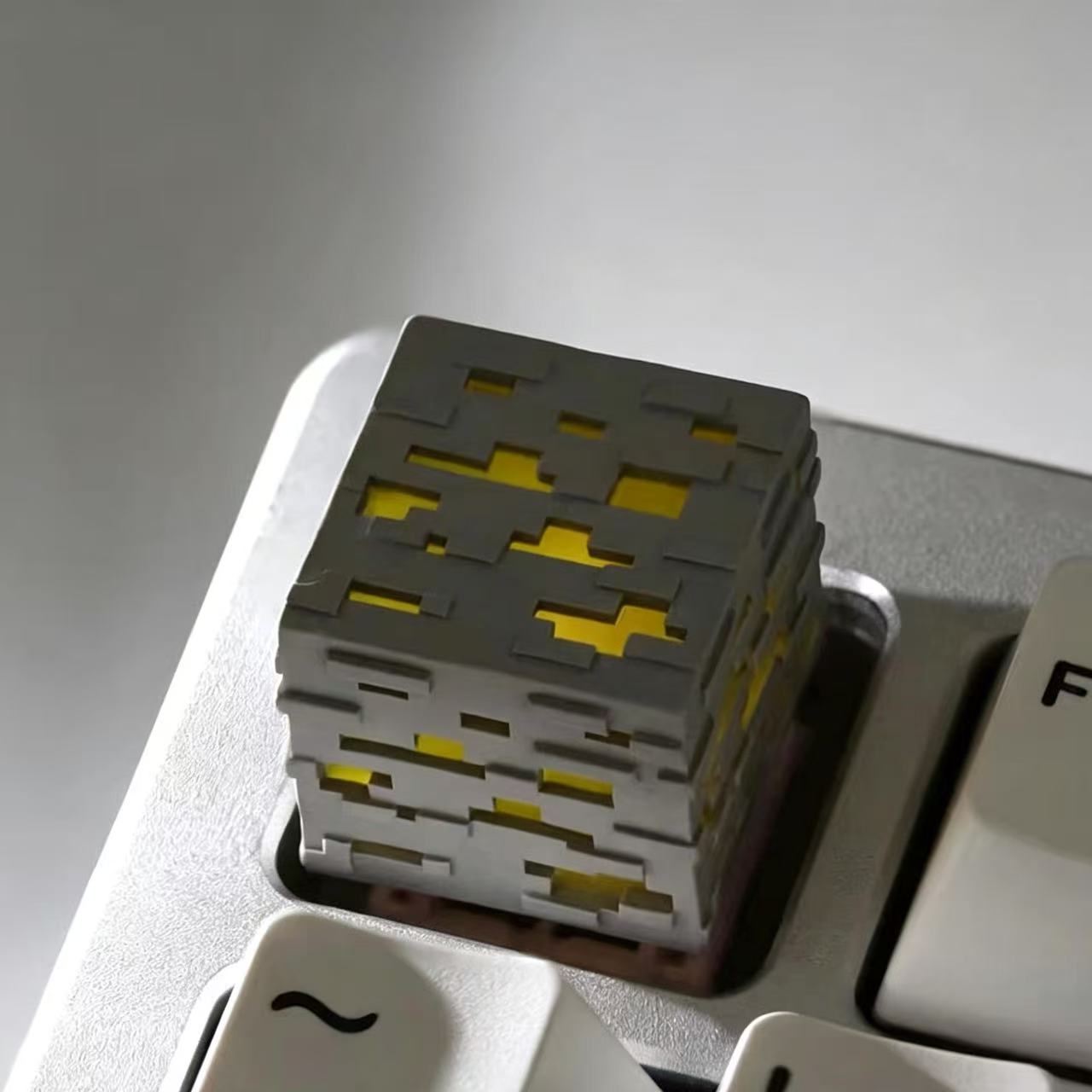3D Sculpted Minecraft Themed Artisan Keycap, Handmade Game Block Character Keycap Compatible With All MX Mechanical Keyboard Switches, Ideal For ESC R4 Position - Image 68
